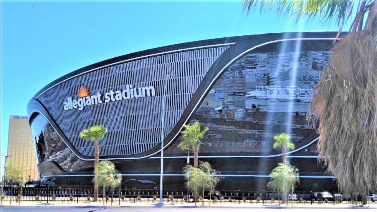 Jockey Resort Suites Center Strip Las Vegas Exterior photo