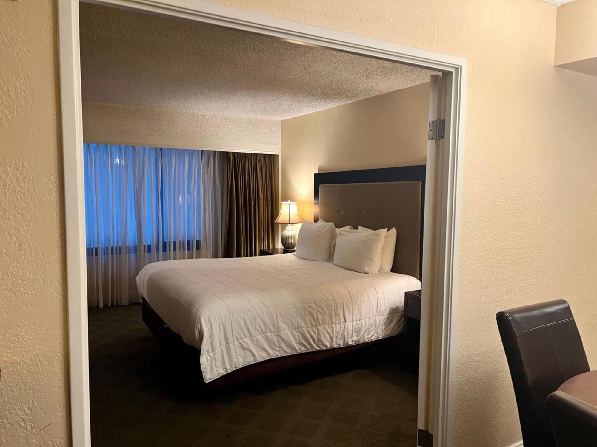 Jockey Resort Suites Center Strip Las Vegas Exterior photo