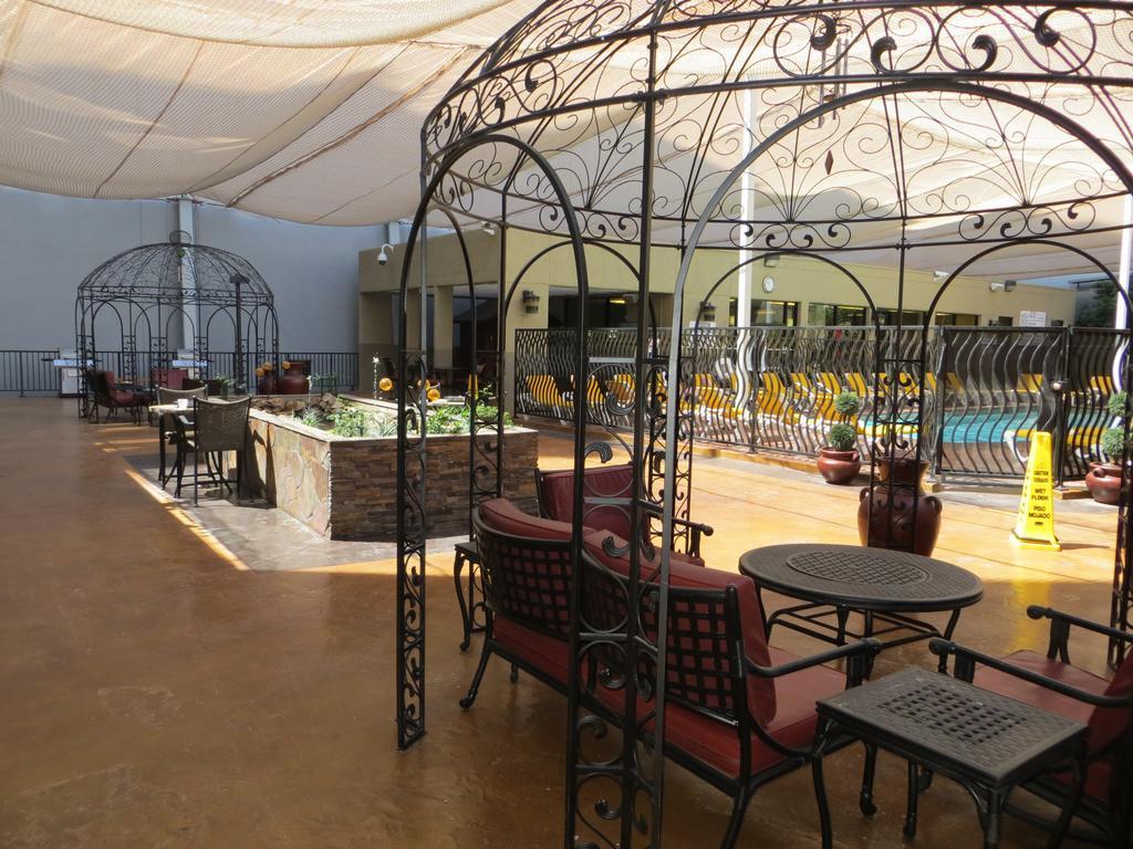 Jockey Resort Suites Center Strip Las Vegas Exterior photo